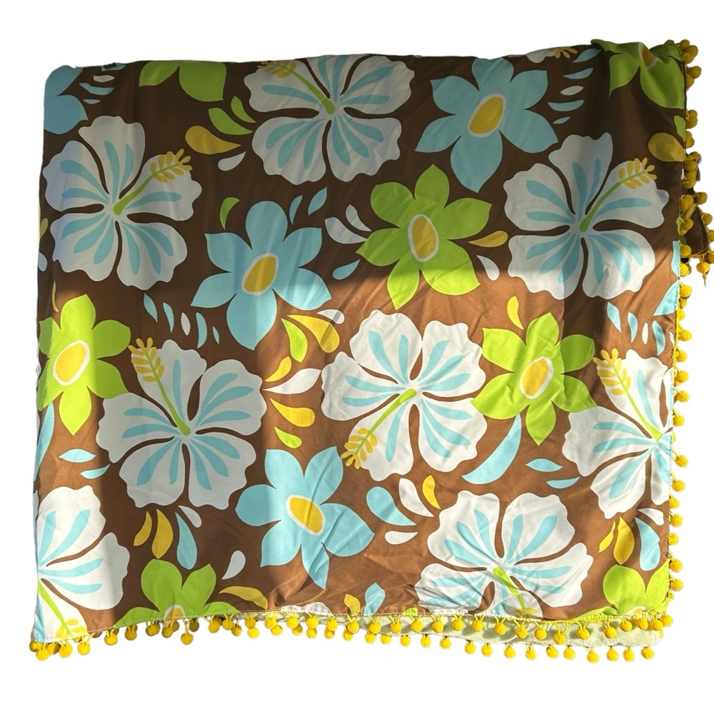 Green aloha print beach blanket - Picture 5 of 14